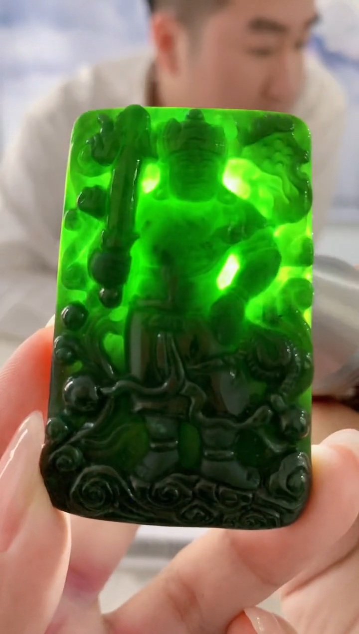 【闪购商品】定制翡翠未镶嵌5028kk-毛货挂件