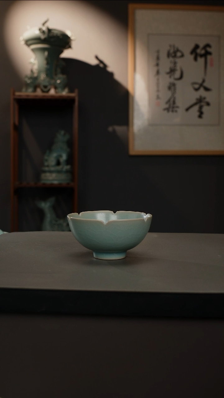【闪购商品】杯原产地原矿  花口杯