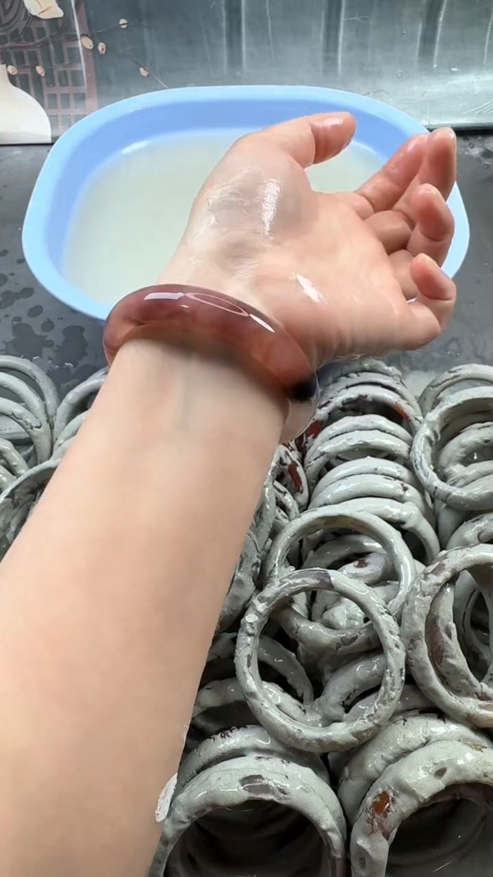 【闪购商品】石英质玉手镯未镶嵌14