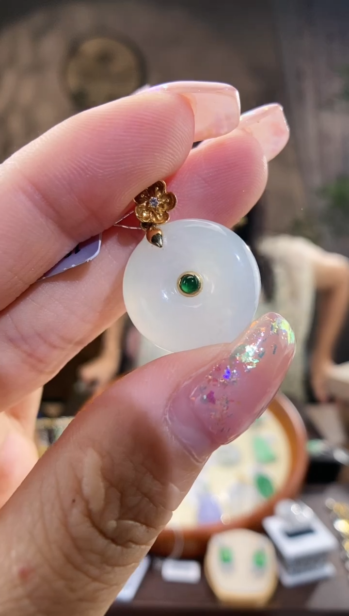 翡翠18K金镶嵌吊坠(不含链)平安扣