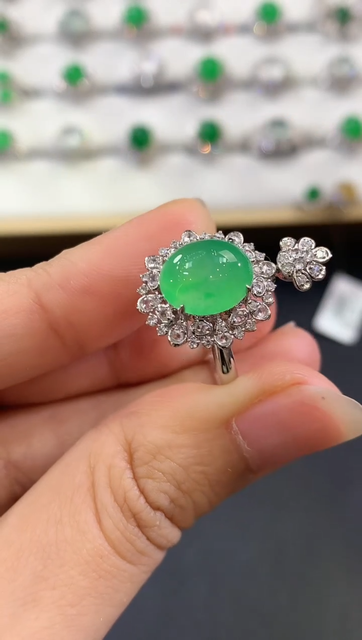 翡翠戒指18K金镶嵌B111 