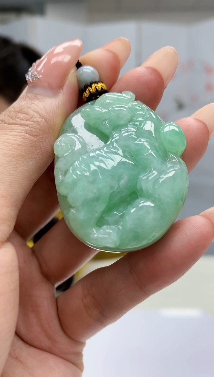 【闪购商品】定制翡翠未镶嵌4902MM-毛货挂件51