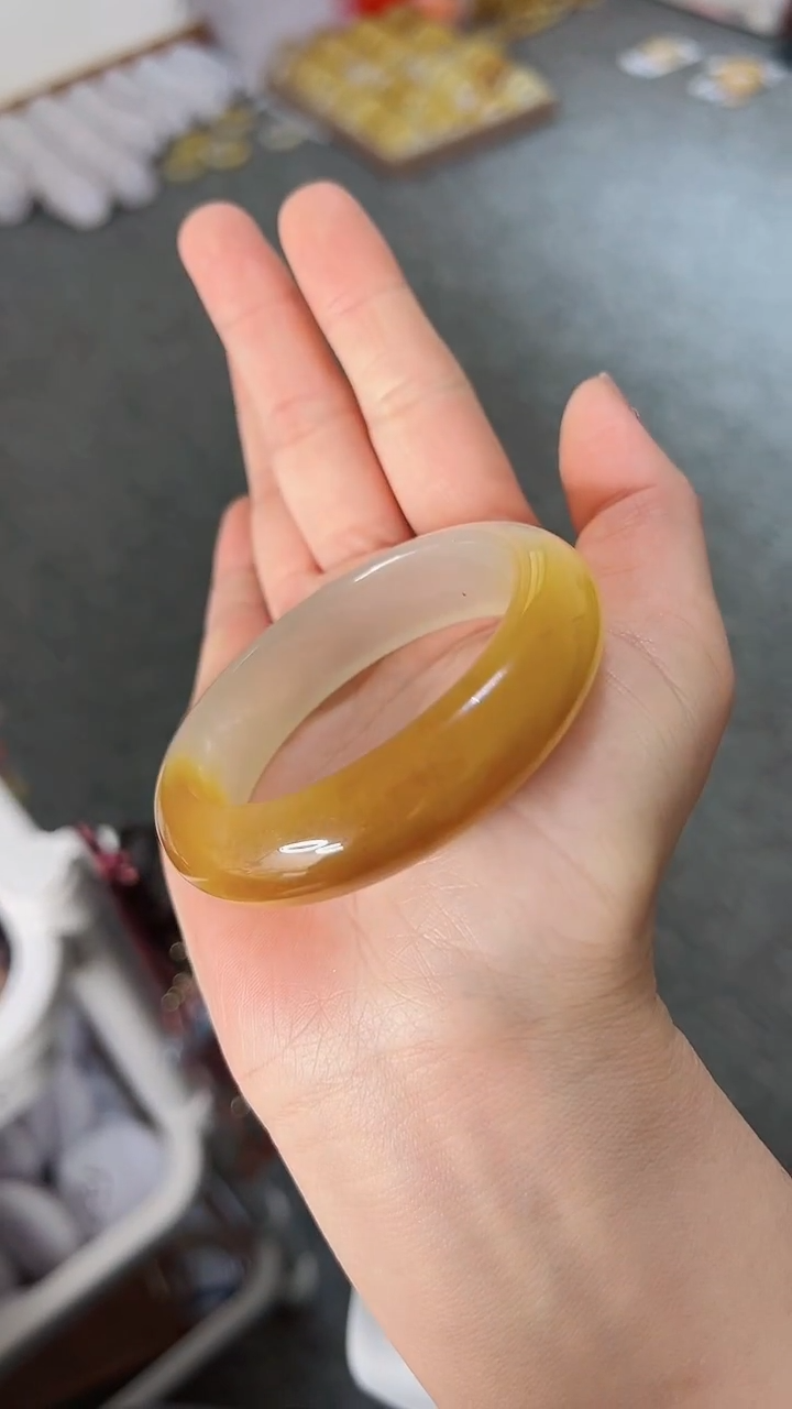 【闪购商品】石英质玉手镯未镶嵌237-54