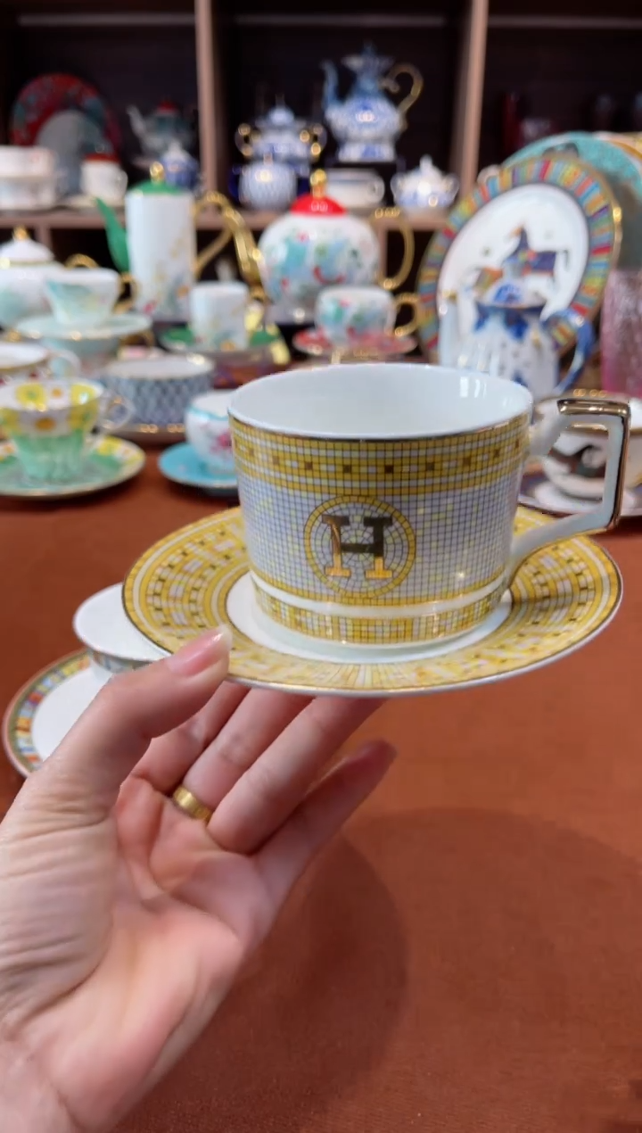 【闪购商品】瓷片H杯碟38·······