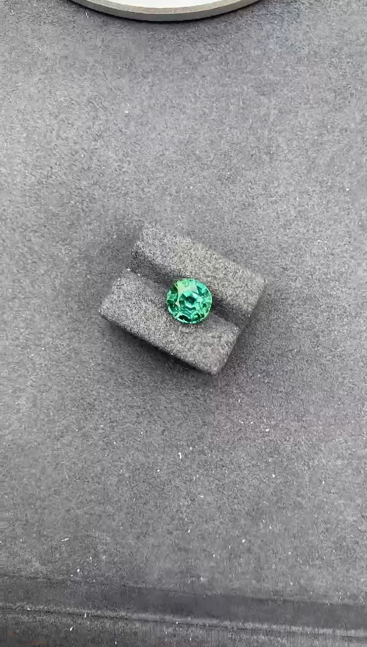 【闪购商品】碧玺裸石未镶嵌4.3ct绿碧玺