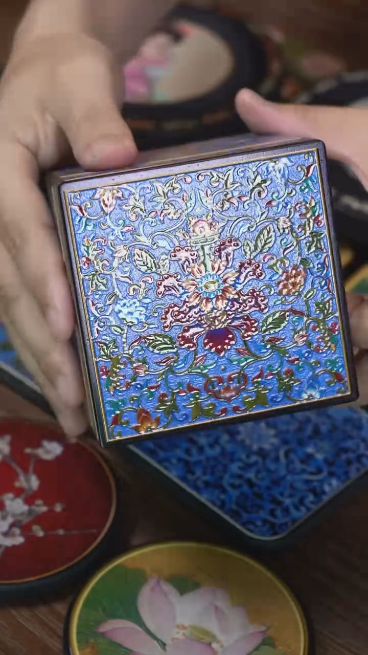 壹藏贰宝繁花十公分盒子