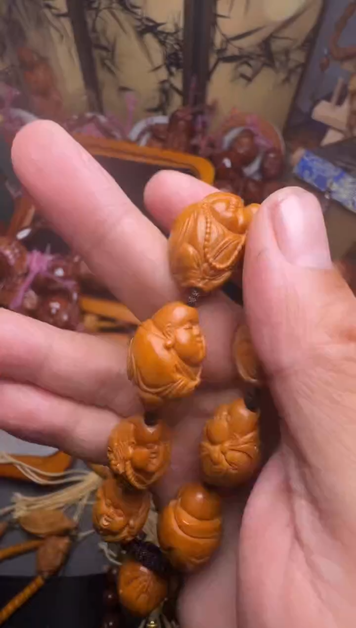 手串橄榄核弥勒一串