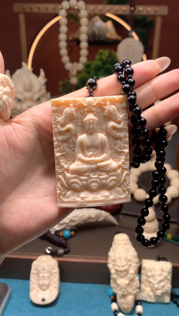 菩提根/象牙果手串精雕时来运转大日牌