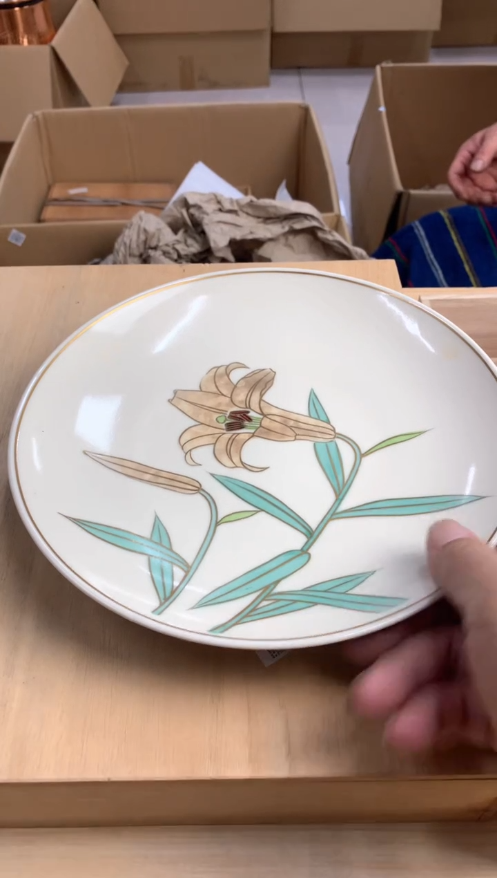 默认微瑕，no退no换，介意勿拍