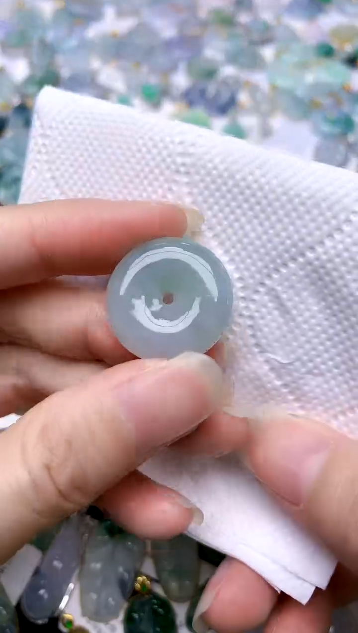 颈饰未镶嵌翡翠天然A货翡翠