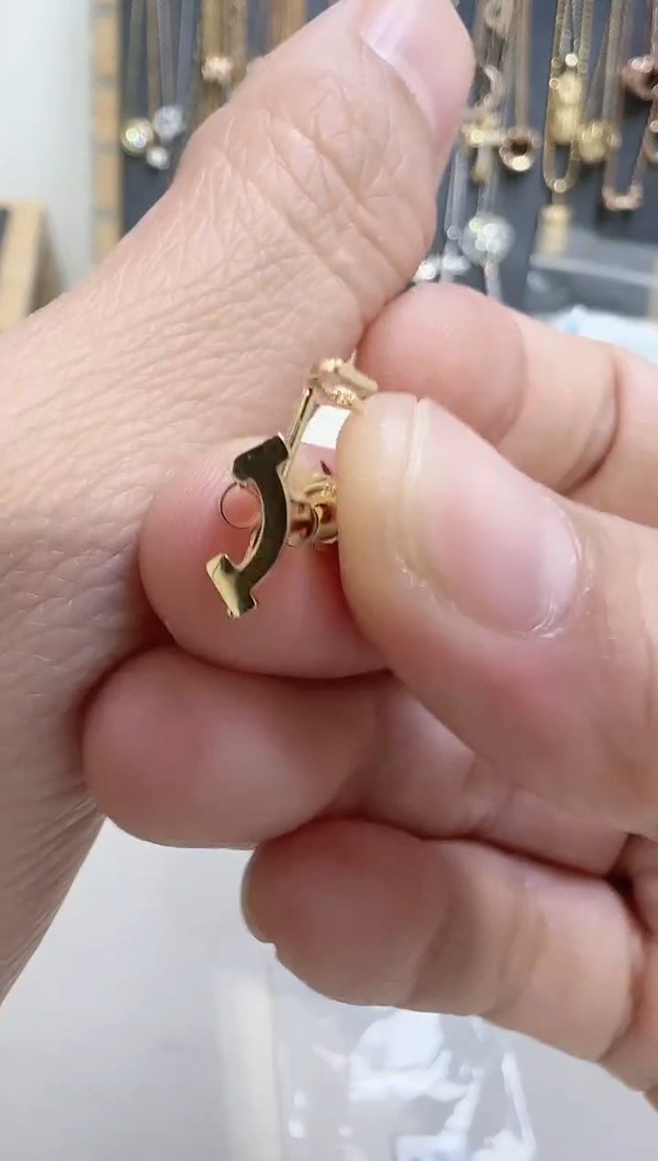 【闪购商品】18K金耳饰多样性发货发其一