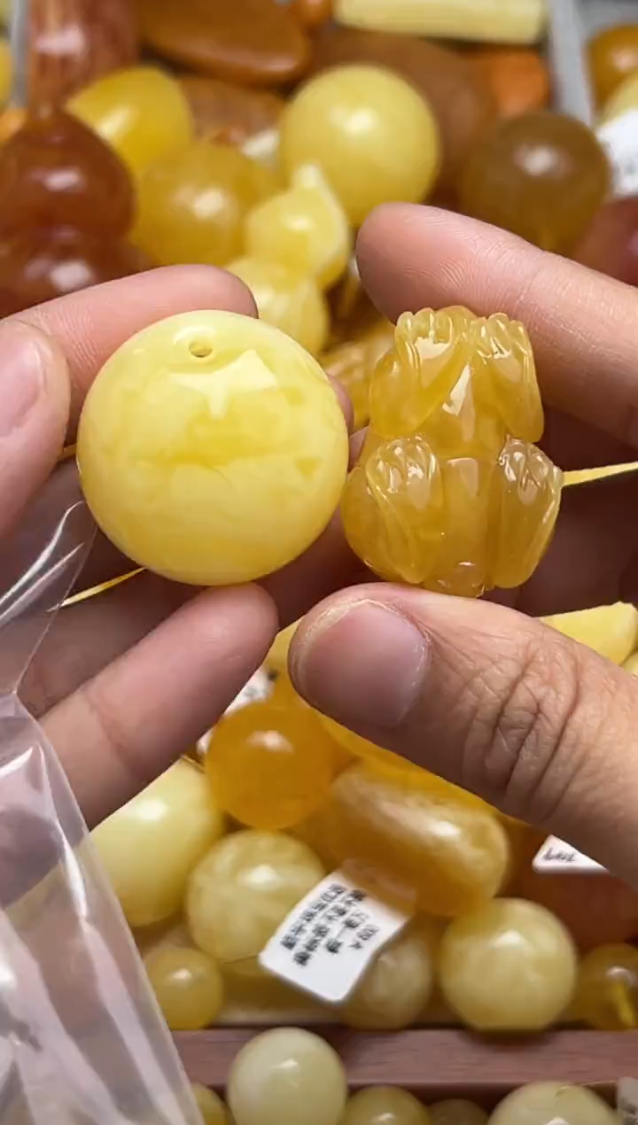 裸石蜜蜡未镶嵌《****》天然蜜蜡微瑕珠子 假一赔万