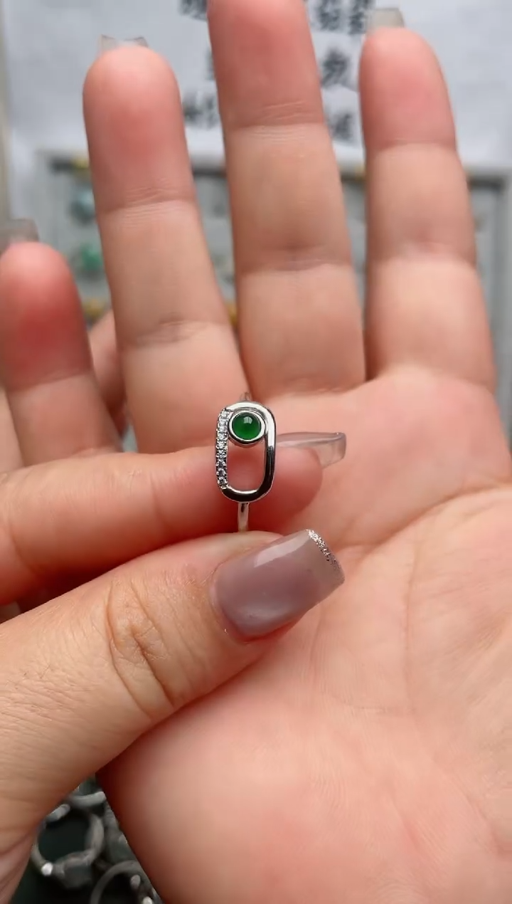 翡翠戒指银S925镶嵌.