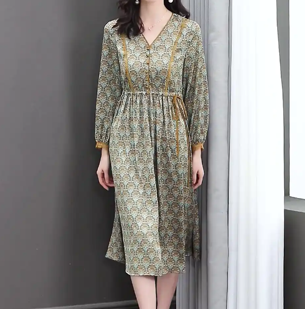 花姐服装精品下单备注【编码】百搭款短裙女装T恤（非主图）