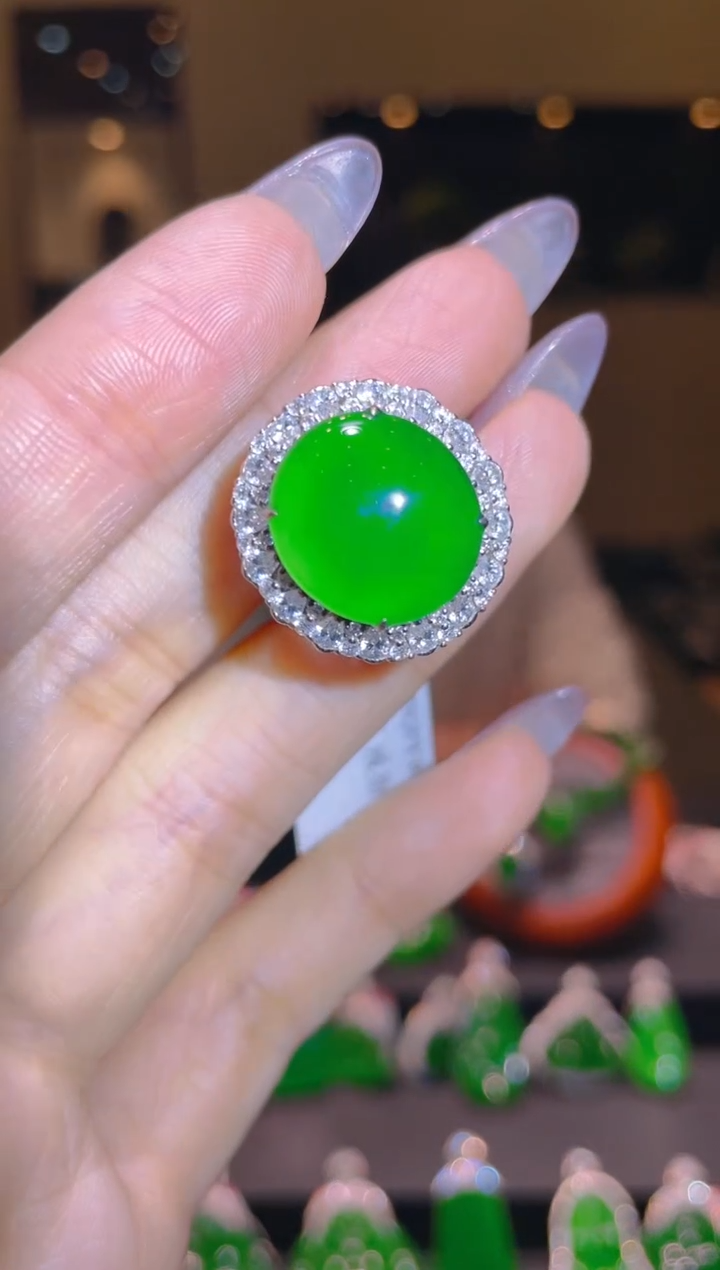 【闪购商品】翡翠18K金镶嵌吊坠(不含链)A58