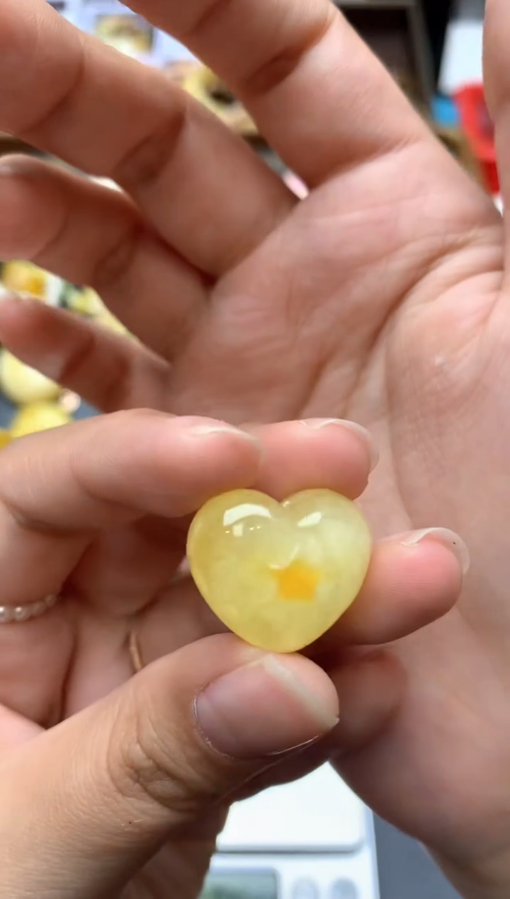 【闪购商品】琥珀珠宝奇石未镶嵌069琥珀蜜蜡花粉有纹小坑介意勿拍