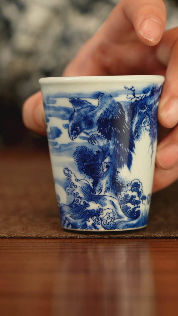 【闪购商品】仿王步经典青花老鹰可乐杯