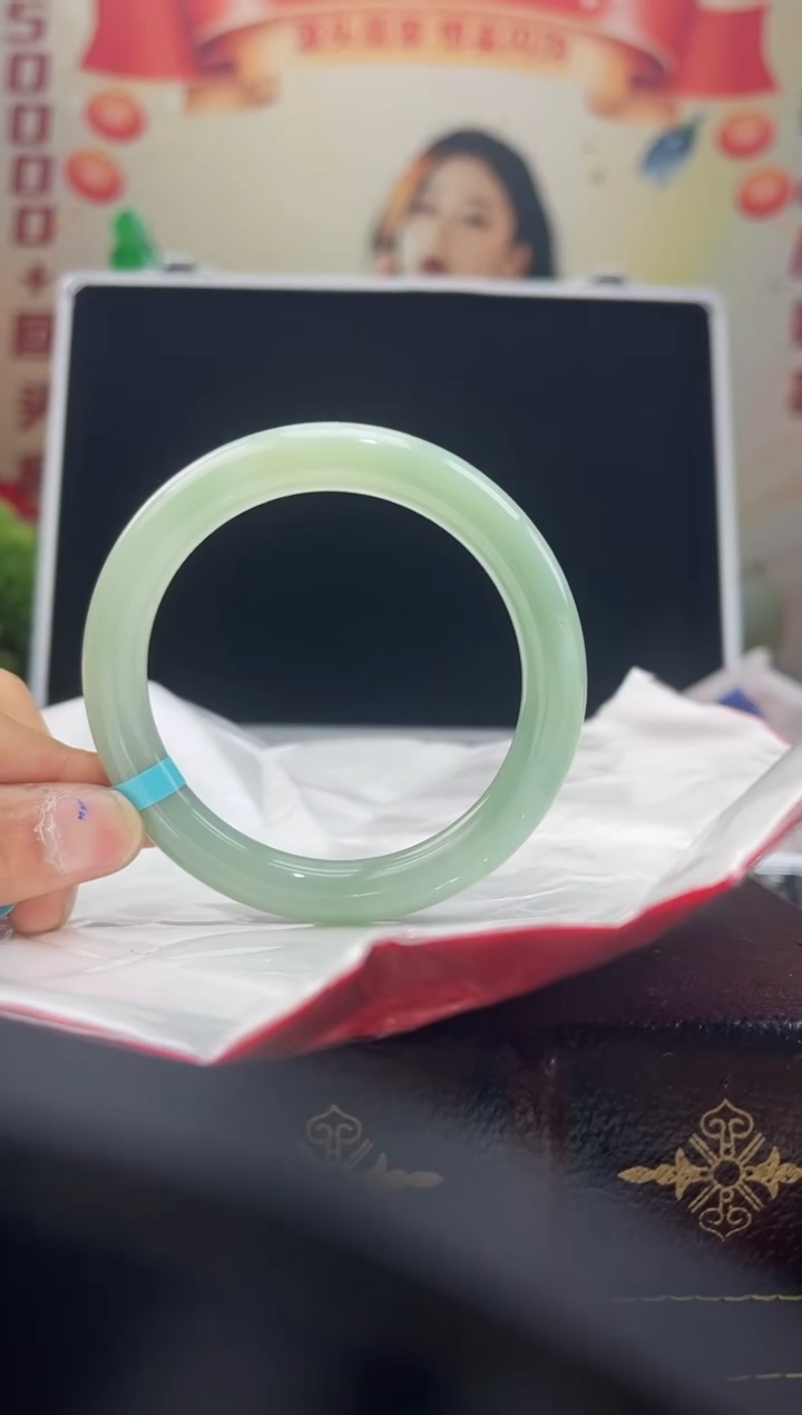 【闪购商品】翡翠手镯未镶嵌手镯25