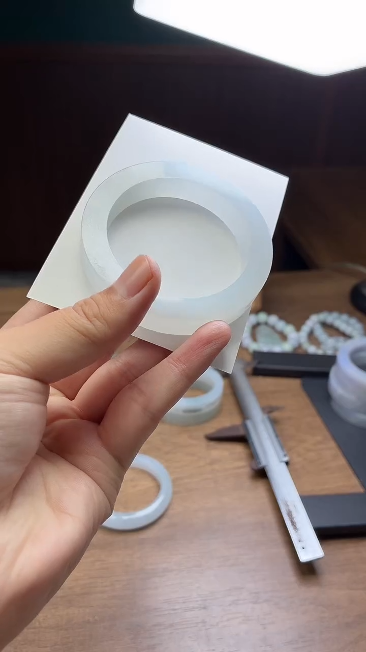 未镶嵌手镯定制翡翠蜗*定制