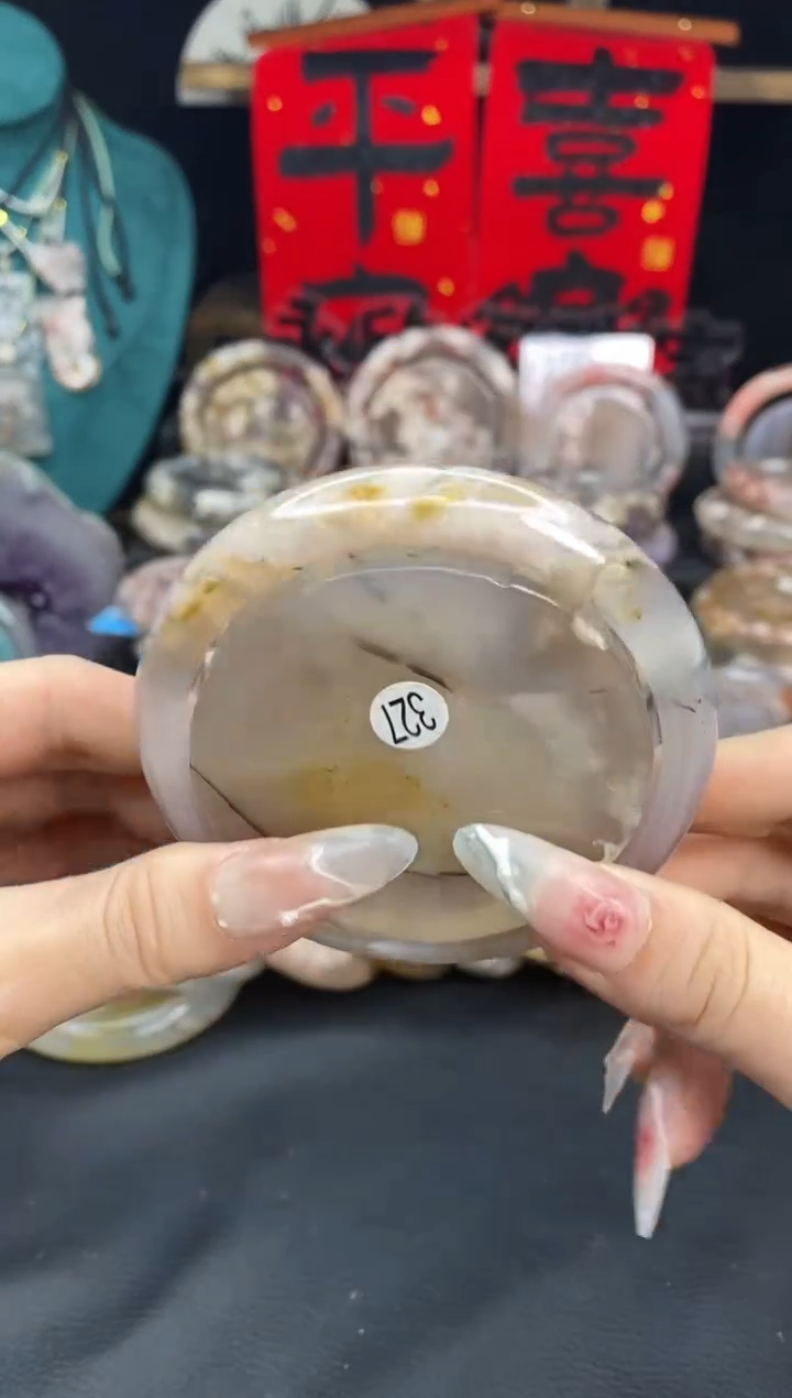 【闪购商品】石英质玉手镯（圆镯）未镶嵌63