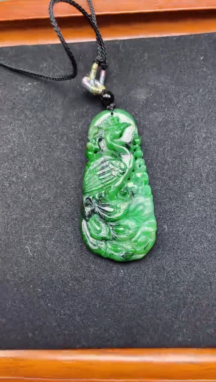 【闪购商品】翡翠颈饰未镶嵌凤凰