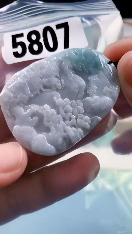 【闪购商品】翡翠挂件未镶嵌天然翡翠吊坠挂件