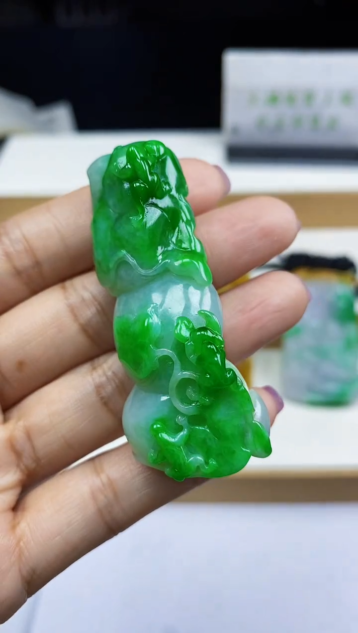【闪购商品】定制翡翠未镶嵌翡翠A货