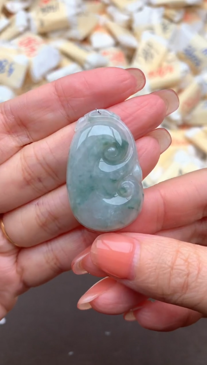 【闪购商品】翡翠挂件未镶嵌一