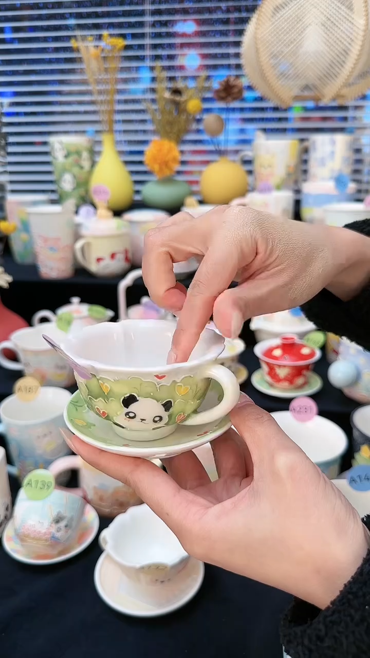 【闪购商品】摆件景德镇高温立体釉创意瓷