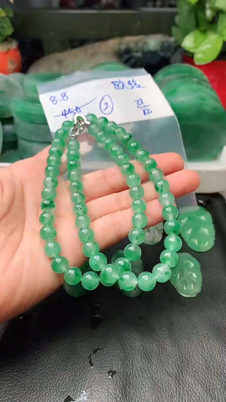 定制石英质玉（非洲翠）欧*项链