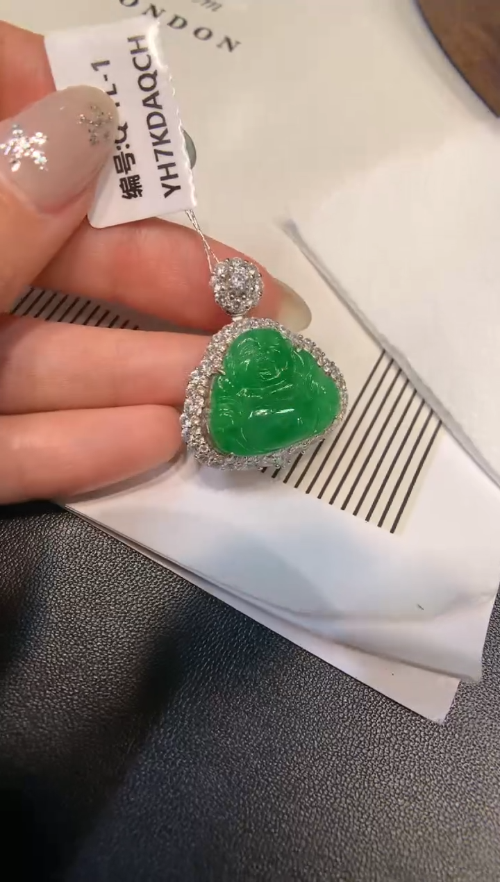 颈饰银S925镶嵌翡翠佛公