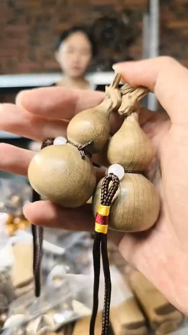 【闪购商品】金丝楠龙头葫芦把件