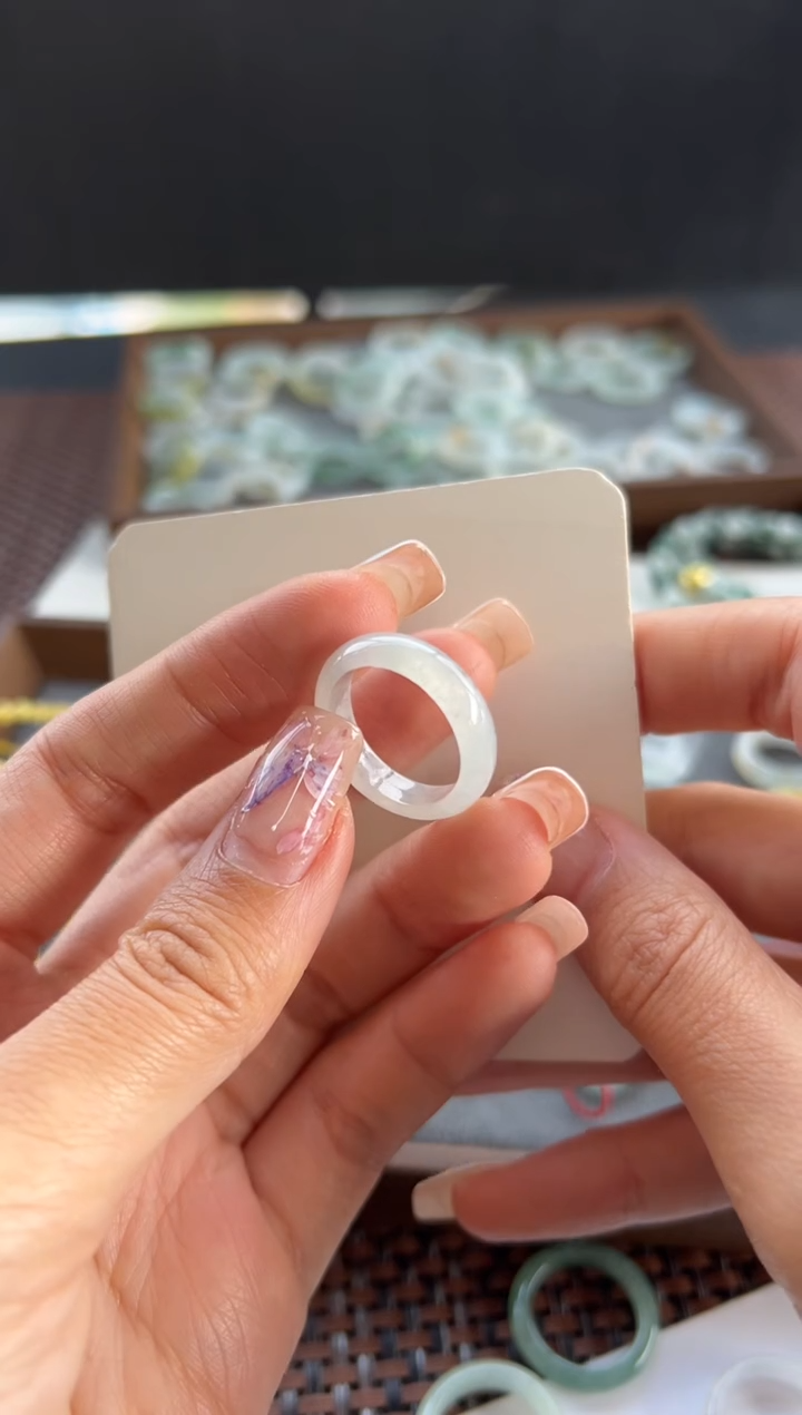 【闪购商品】翡翠吊坠(不含链)未镶嵌718买断16