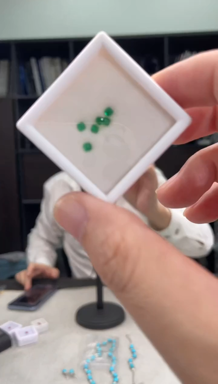 【闪购商品】祖母绿裸石未镶嵌81.4分祖母绿