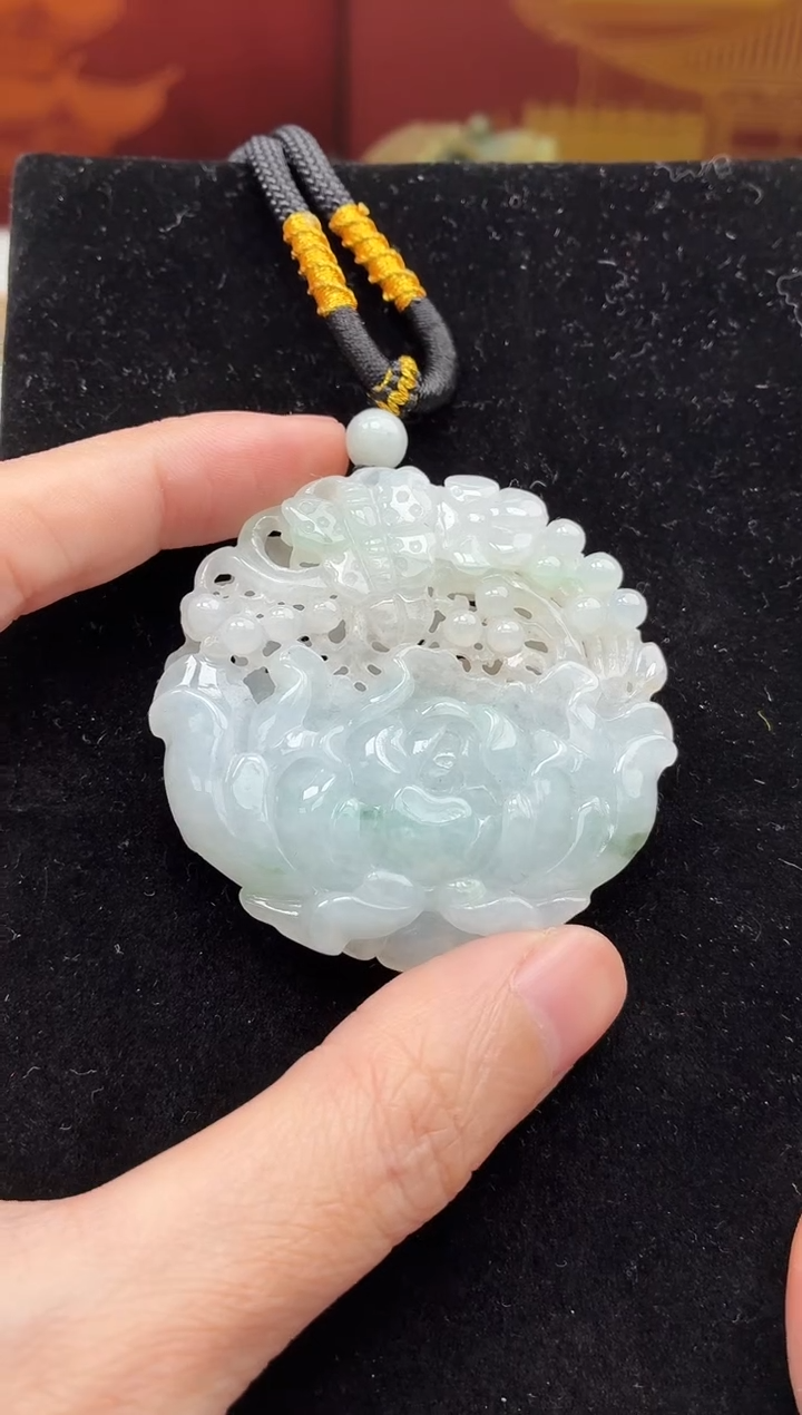 颈饰未镶嵌翡翠牌子