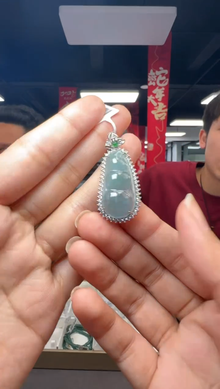 【闪购商品】翡翠吊坠(不含链)银S925镶嵌翡翠吊坠