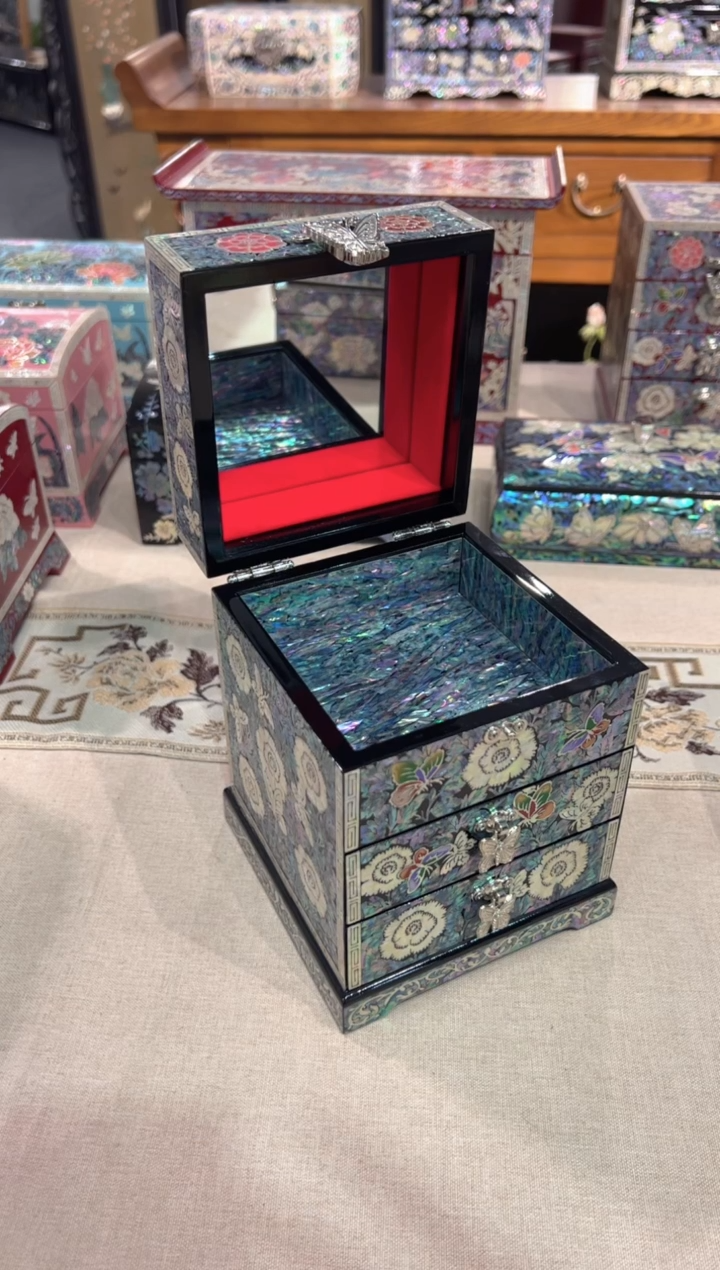 【闪购商品】黑底白边·弘贝雅螺钿漆器文化馆