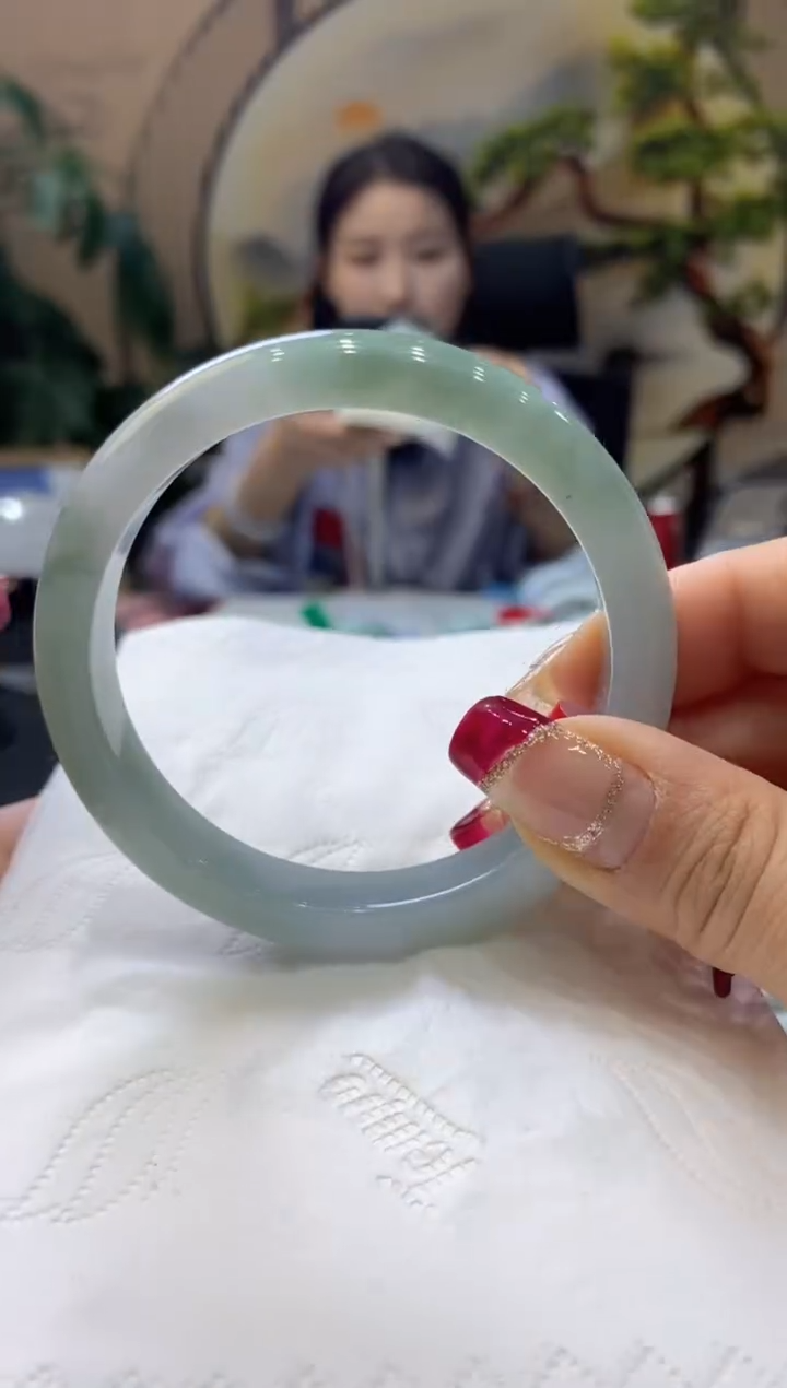 【闪购商品】翡翠手镯未镶嵌99908219