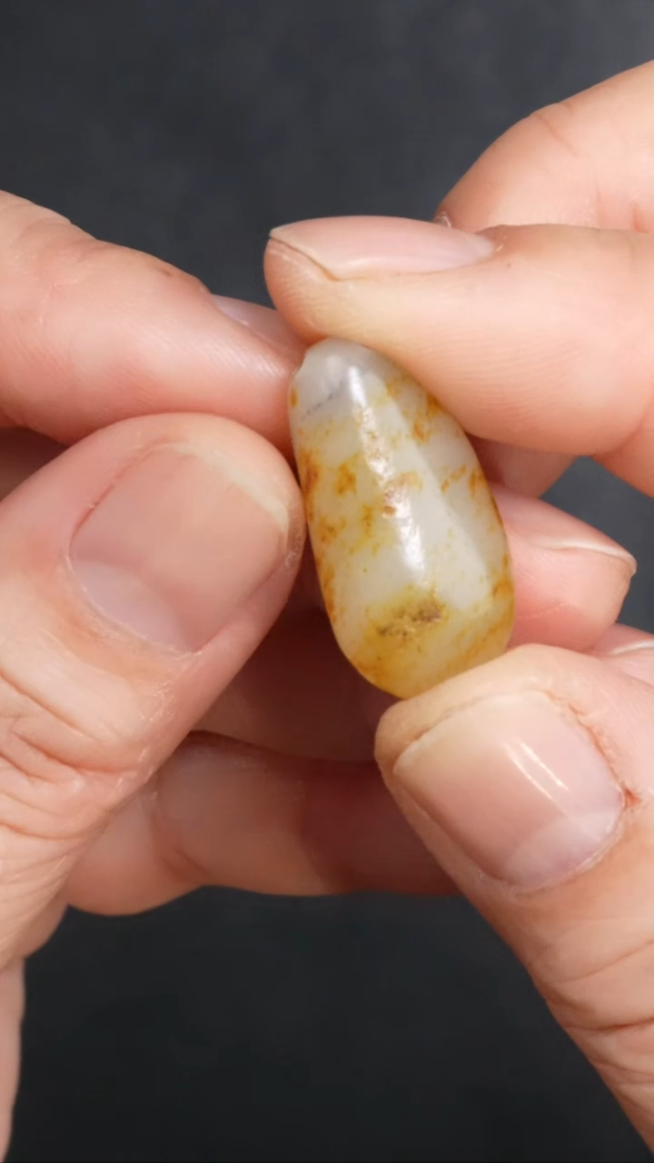 【闪购商品】和田玉吊坠(不含链)未镶嵌6.4克和田玉原石