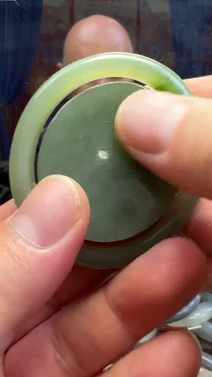 和田玉未镶嵌颈饰手镯和手镯心