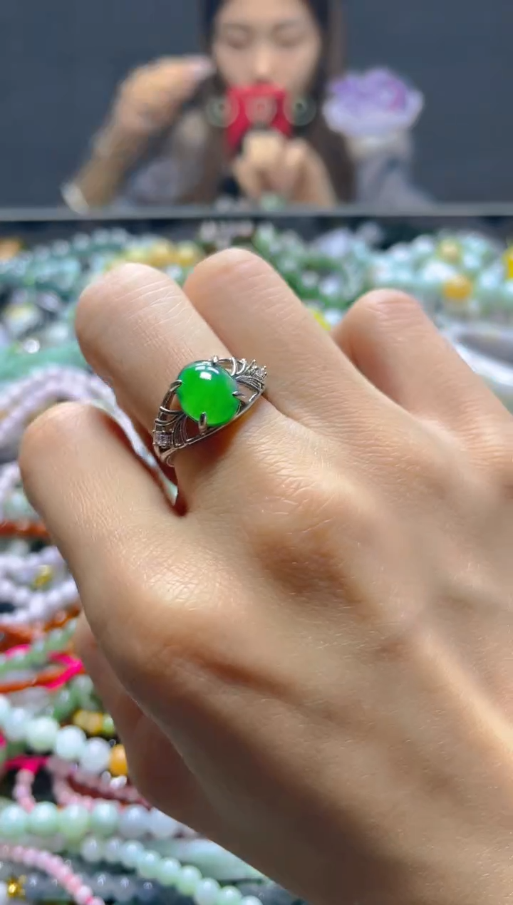 颈饰未镶嵌翡翠/E/翡翠A货，一件也是批发价