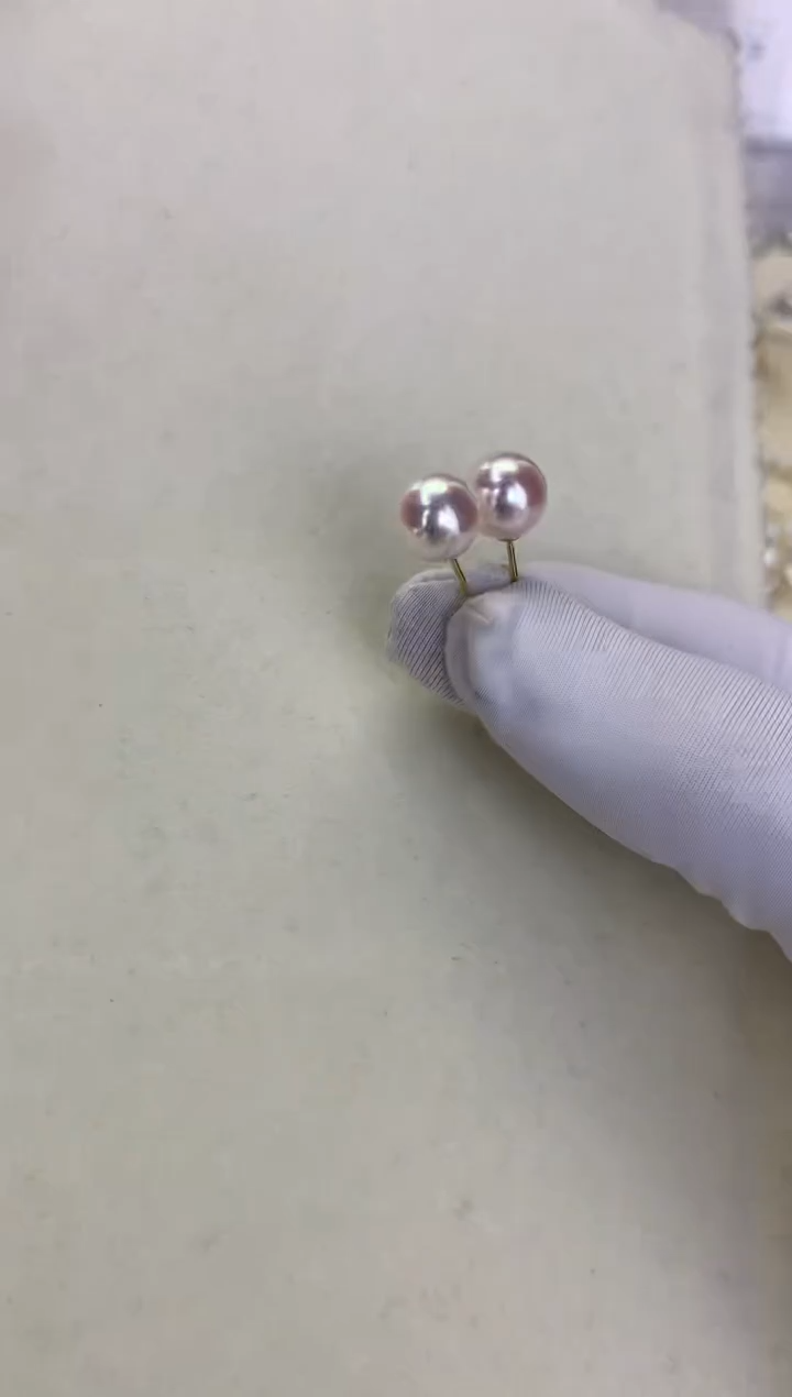 18K金镶嵌DA海水珍珠 GD125 8.5-9 天女耳钉