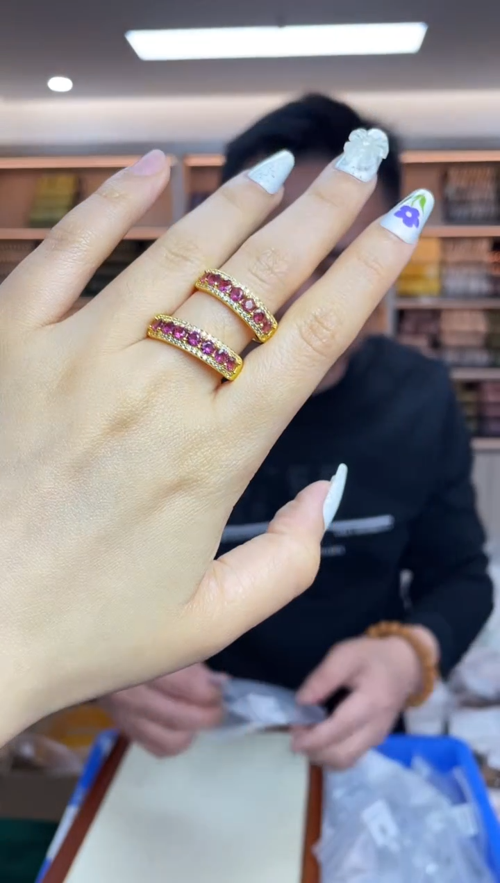 【闪购商品】石榴石·未镶嵌多样性发一件