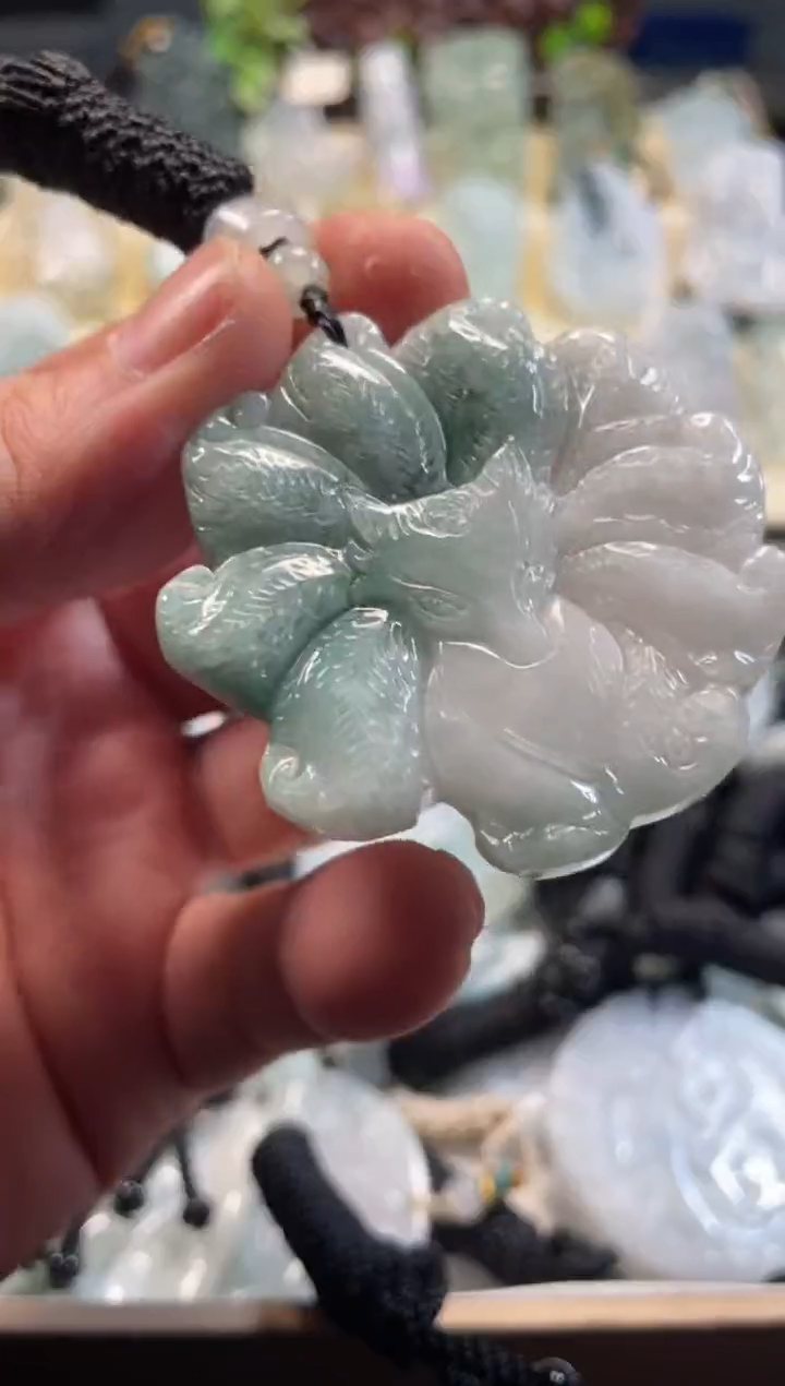 颈饰未镶嵌翡翠12/08/005