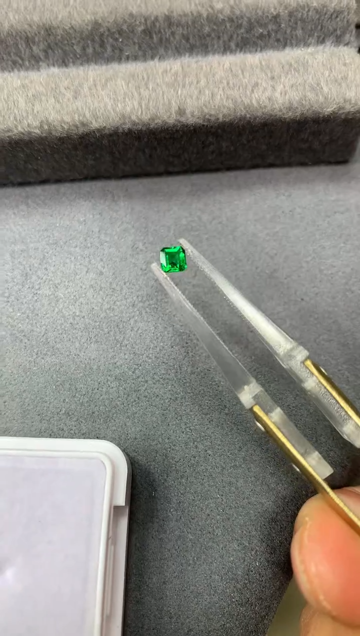 【闪购商品】祖母绿裸石未镶嵌0.28ct 57