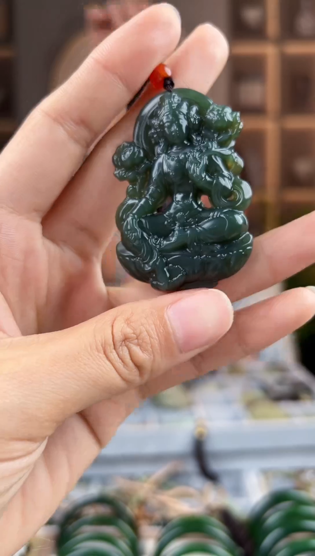 颈饰未镶嵌和田玉拍一发一，拍一发一