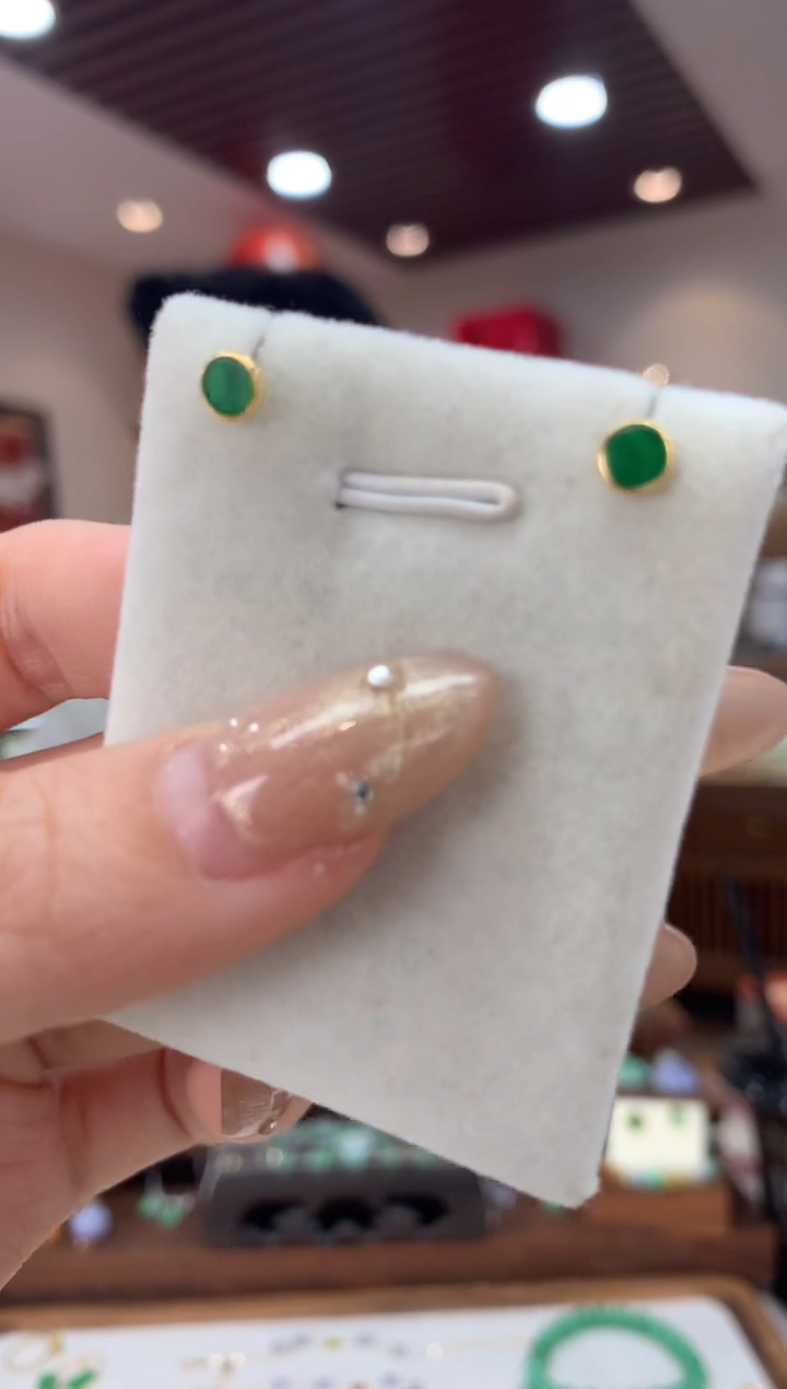 【闪购商品】翡翠耳饰18K金镶嵌耳钉