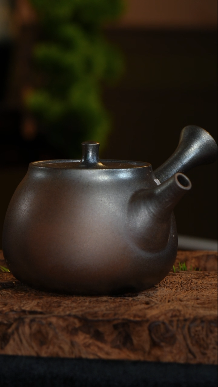 【闪购商品】【1442】柴烧马蹄侧把壶lg0163