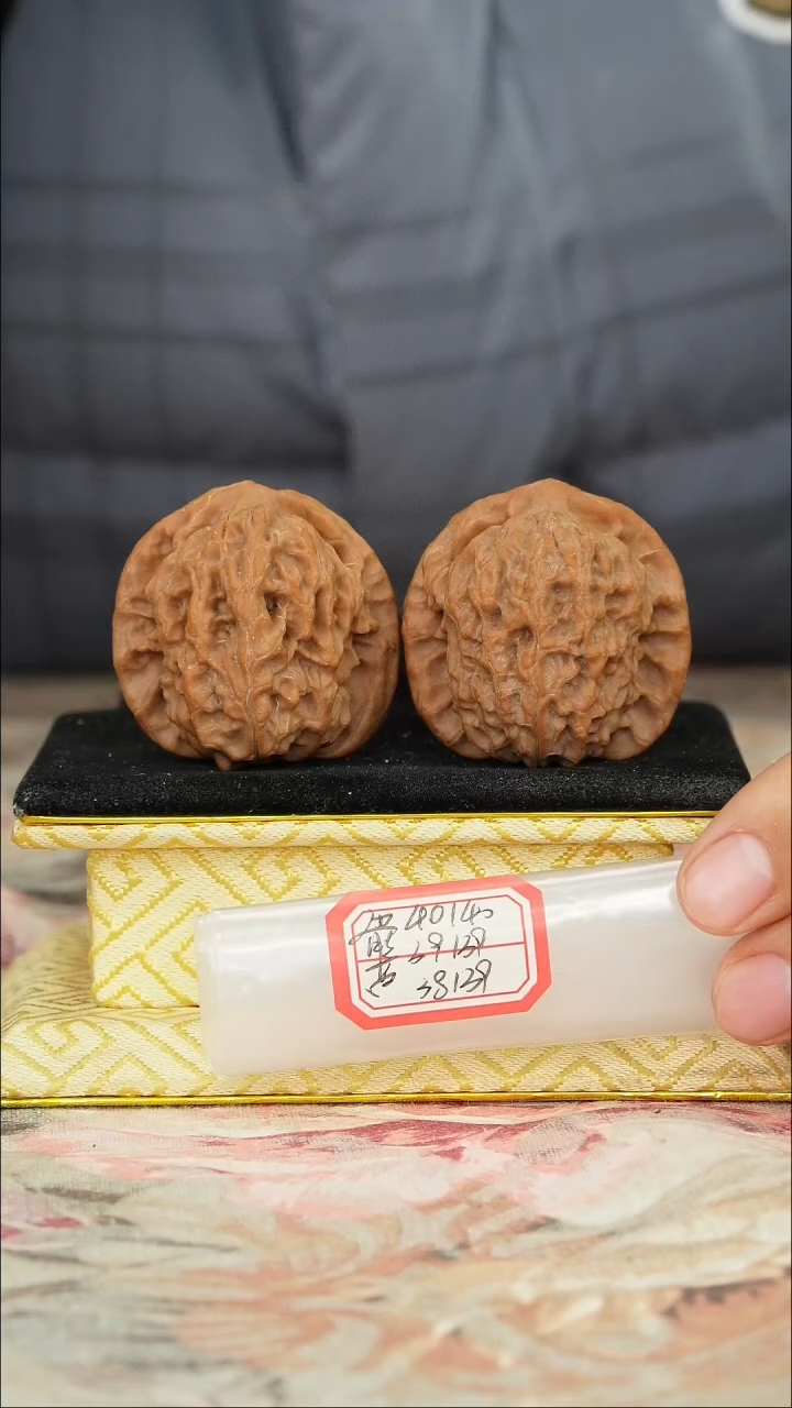 【闪购商品】文玩核桃把件非嫁接马老四