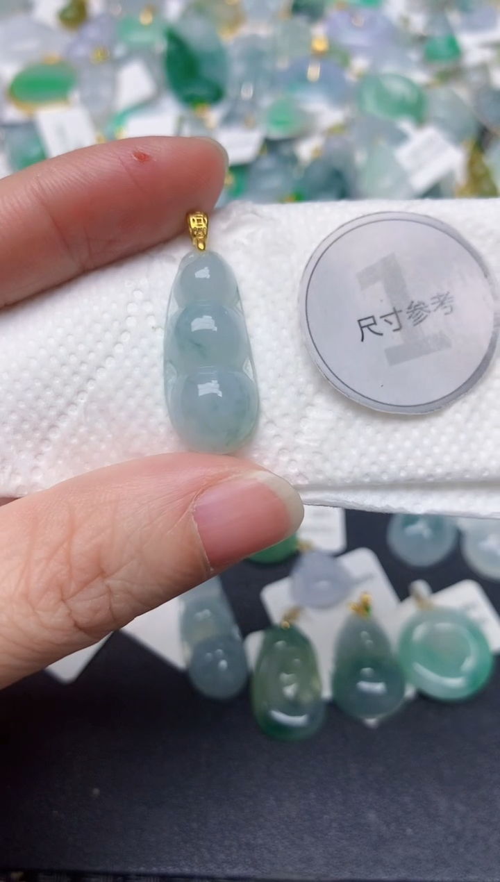 颈饰未镶嵌翡翠天然缅甸A货翡翠